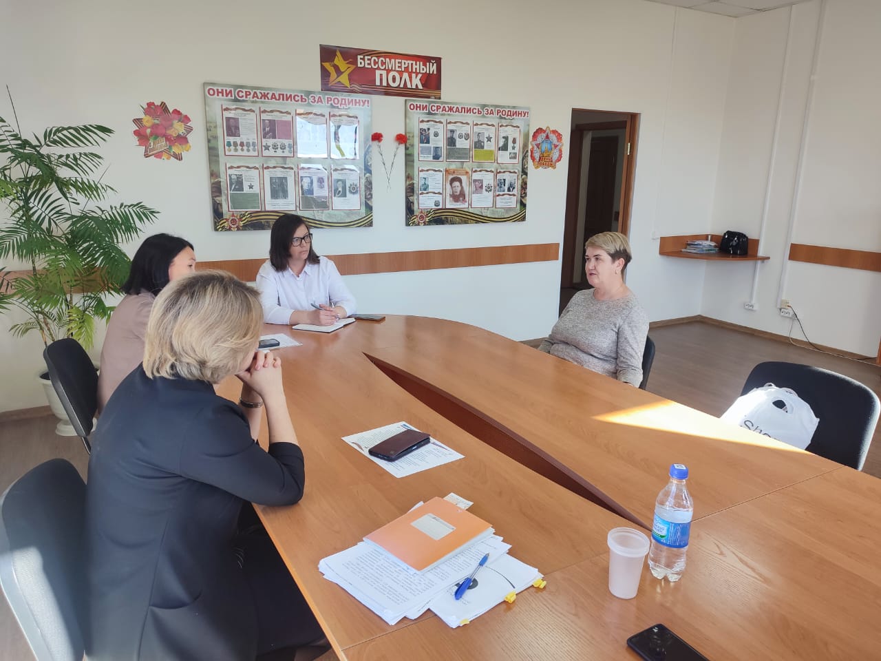 КУ РА «Управление социальной поддержки населения Усть-Коксинского района» 24 октября 2025 года в 11.00 часов приняло участие в семинаре на тему "Пенсионное и социальное обеспечение участников специальной военной операции и членов их семей"